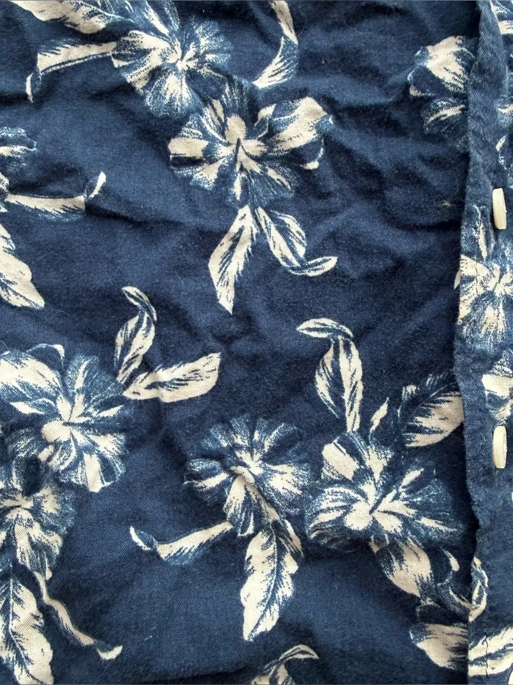 Old Navy Kids Navy Blue Floral Hawaiian Button Up Short Sleeve Shirt size S 6/7